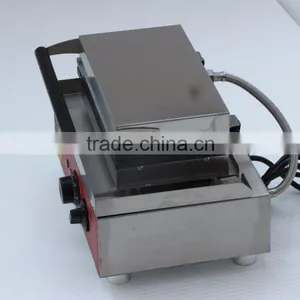 Four Slices Plate Shape Commercial Waffle Maker/ Belgian Waffle Maker/ Waffle Baker thumbnail-3