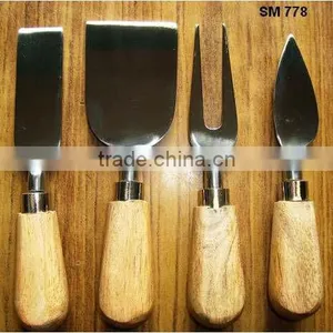 Stainless Steel Cheeze Set With Wooden Handle thumbnail-1