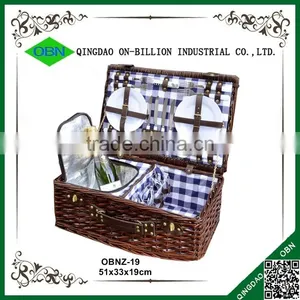 Vintage Romantic Wicker Picnic Basket for 4 Person With Cutlery thumbnail-1