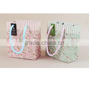 Thanksgiving Gifts Toy With Candy Packaging Materials Wholesale Paper Shopping Bags thumbnail-2