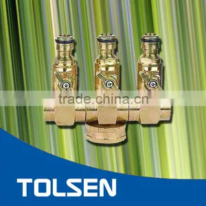 THREE-WAY HOSE CONNECTOR WITH VALVE thumbnail-1