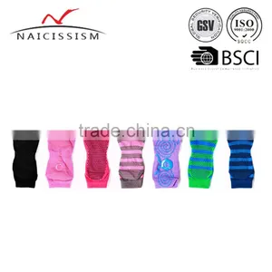 Hight Quality Non Slip Yoga Socks thumbnail-1