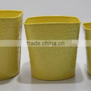 Garden Planter S/3 in Yellow Glossy Finish thumbnail-1