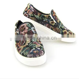 Women's Sneaker With Patterned Jacquard Fabric thumbnail-1