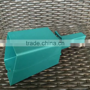 Wholesale PP Plastic Heath Bird Seed Scoop And Adjust Funnel Outdoor,pet Animal Feeder for Zoo&farmer thumbnail-1