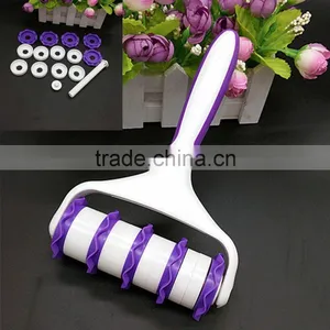 2017 New Fondant Strip Ribbon Cutter Sugarcraft Cake Decorating Tools Plastic Cake Rolling Pin Embosser Roller Set Baking Tools thumbnail-1
