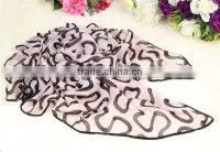 PRINTED POLYESTER SCARF thumbnail-1