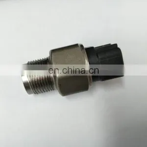 Fuel Rail Pressure Sensor 89458-60010 Q6081 02119 6 Pin Connector thumbnail-1