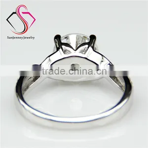 Round Brilliant Cut Forever Classic Moissanite 2CT 8.0mm Center 14k 18k White Yellow Gold Diamond Engagement Ring thumbnail-2