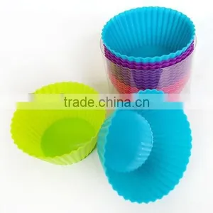 YangJiang Factory Manufacture Hot Sell Eco-Friendly Feature Silicone Cupcake Mold for Baking Mould thumbnail-2
