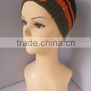 Wholesale Best Selling Knitted Fabric 100%Acrylic Beanie Hats With a Ball thumbnail-3