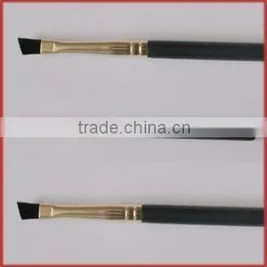 Black Small Angle Eye Brush thumbnail-1