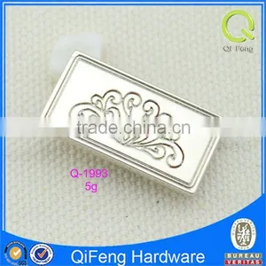 Q-1993 Custom Metal Tags for Handbags Silver Rectangle Shape Plate thumbnail-1