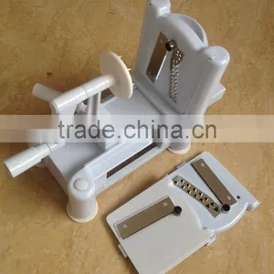Tri-blade Turning Spiral Slicer 3 in 1 / Tri-blade Spiralizer / Spiral Vegetable Slicer thumbnail-5