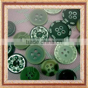 Plastic Button thumbnail-1