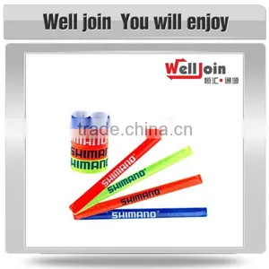 2015 Novel Design Recycling and Non-toxic Silicone Slap Bracelet thumbnail-1