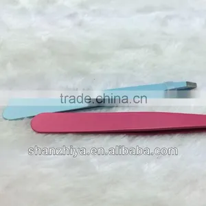 Slant Tip Eyebrow Tweezer thumbnail-1
