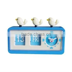 Plastic Calendar Clock thumbnail-1