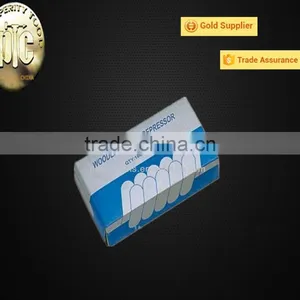 Disposable Wooden Tongue Depressor thumbnail-1