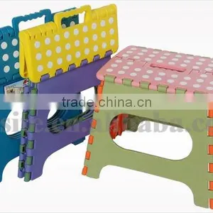 Kid's Folding Foot Stool for Camping thumbnail-4