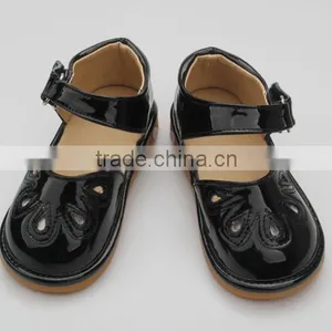 Wholesale Handmade Kids Shoes With Sound Shoes for Children thumbnail-1