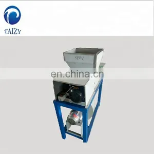 Peeling Peanut Shell Machine thumbnail-5