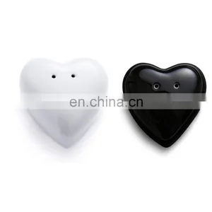 Black Heart Shaped Wedding Ceramic Salt Container and Pepper Shakers Holder Set Herb & Spice Tools thumbnail-1