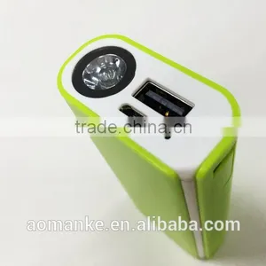 AK-03 5200mah Mobile Power Bank With LCD Digital Display and LED Flashlight for IPhone, IPad, Samsung, Nokia, HTC Etc. thumbnail-2