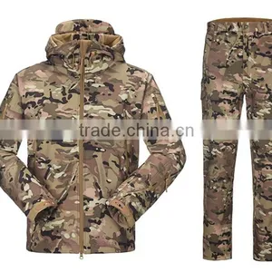 Custom Man Waterproof Camouflage Softshell Suit thumbnail-6