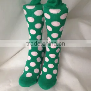 Low Moq Stock Socks On Sale Comfortable Combed Cotton Women Happy Green Dots Sock thumbnail-1