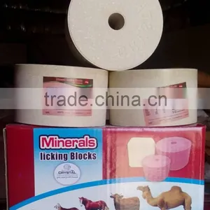 Salt Licking Stone With Iodine Hydraulic Powder Forming Machine thumbnail-1