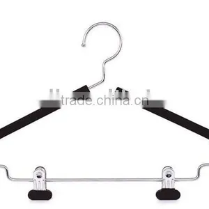 Metal Cloth Hangers With Clips thumbnail-1