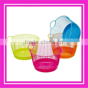 Small Simple Plastic Laundry Bakset With Handle thumbnail-1
