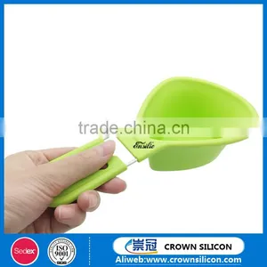 4 Pcs in a Set Silicone Measuring Cup With Handle Measuring Spoon thumbnail-2