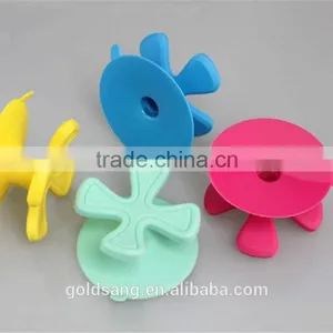 2015 New Customized Four Leaf Clove SiIliocne Sucktion Hooks Silicone Phone Holder thumbnail-3