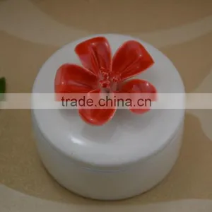 Hot Sale Small Ceramic Jewelery Box With Flower Shape Design thumbnail-3
