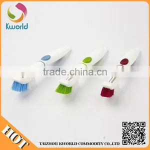Newest Style Vegetable Brush And Peeler thumbnail-1