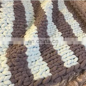 YUANYUAN Jiangsu Wholesale Chenille Thick Chunky Yarn For Cat Beds Dog Beds thumbnail-5