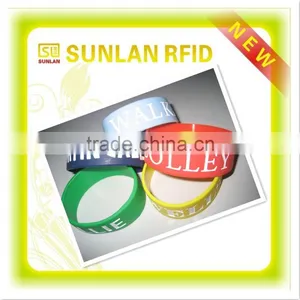 Newest Style Customized Silicone Wristband / Bracelets/ Wrist Band thumbnail-1