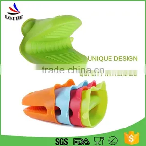 FDA Approved Silicone Mitts Heat Resistant Safety Silicone BBQ Gloves thumbnail-4