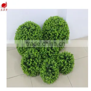 Grass Ball Decorative Plastic Artificial Boxwood Ball thumbnail-1