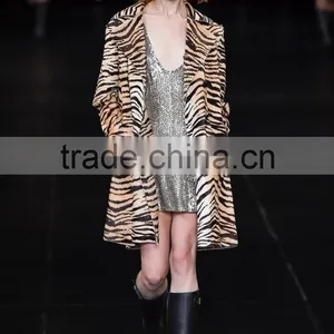 2016 Winter Lady Fancy High Quality Print Goat Fur Coat OEM Service thumbnail-3