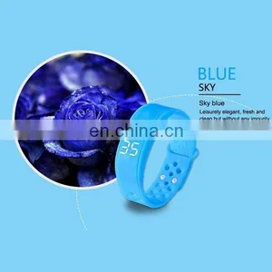 New Arrive Waterproof Bluetooth Smart Sport Watch With Great Price thumbnail-3
