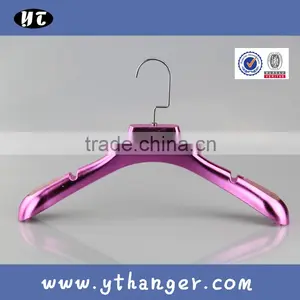 HA6959 Notched Plastic Shirt Hanger Rose Gold Coat Hangers Supplier's Choice thumbnail-3