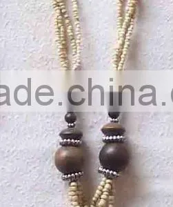 Shell Button Necklace thumbnail-1