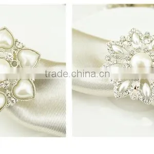 High Quality Gold Silver Alloy Rhinestone Napkin Ring for Wedding Chair Decoration thumbnail-5