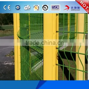 Factory High Quality Cheap Price Welded Mesh 3D Curvy Hot Sale Triangular Fence Netting thumbnail-1