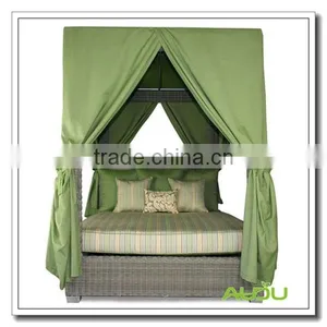 Audu Outside Daybed/Home Outside Wicker Daybed Square thumbnail-1