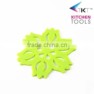 Lovely Cute Silicone Coffee Hot Water Heating Cup Mat Cup Holder Cup Pad thumbnail-6