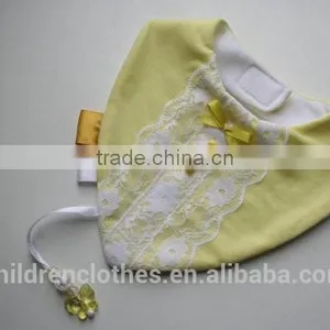 Yiwu Mingzhen Garment Factory Supply Kids Clothes Cheap Price Lace Baby Bib thumbnail-4